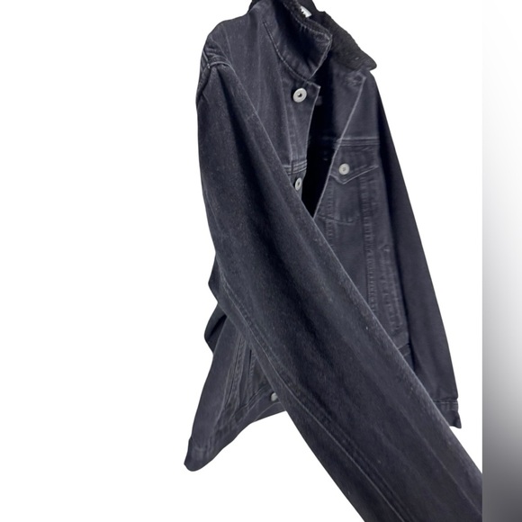 Triot Sherpa lined collar black denim jean jacket. Small - Picture 4 of 6